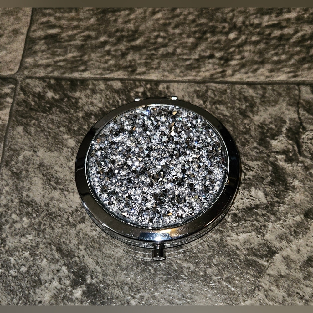 Silver Rhinestone Compact Mirror BNIB - Picture 10 of 14
